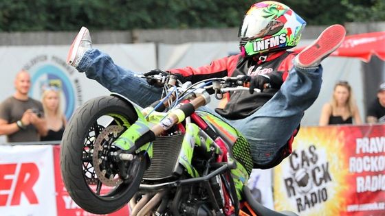 V Ostravě se sešli elitní světoví kaskadéři na dvou i čtyřech kolech. Podívejte se