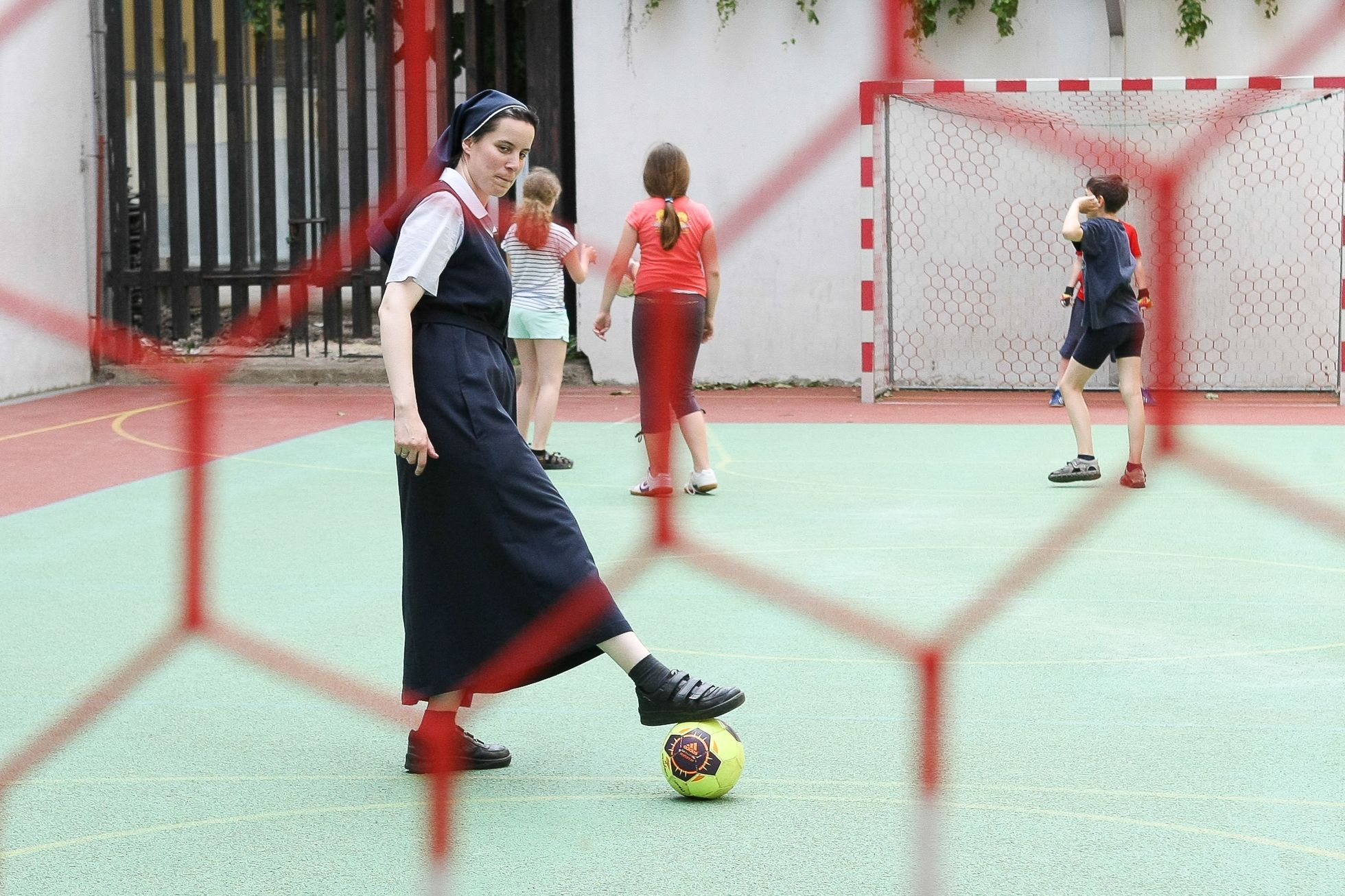 Dny víry 2015 - fotbal řeholnice