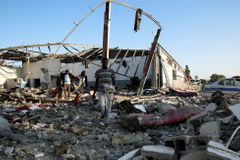 Libyjští dozorci stříleli po migrantech, kteří prchali před náletem, tvrdí OSN