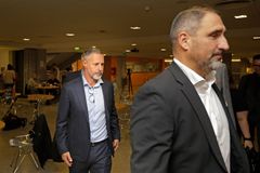 "Ano, prohlašuji vinu," řekl sponzor STAN obžalovaný v kauze Dozimetr. Soud to přijal