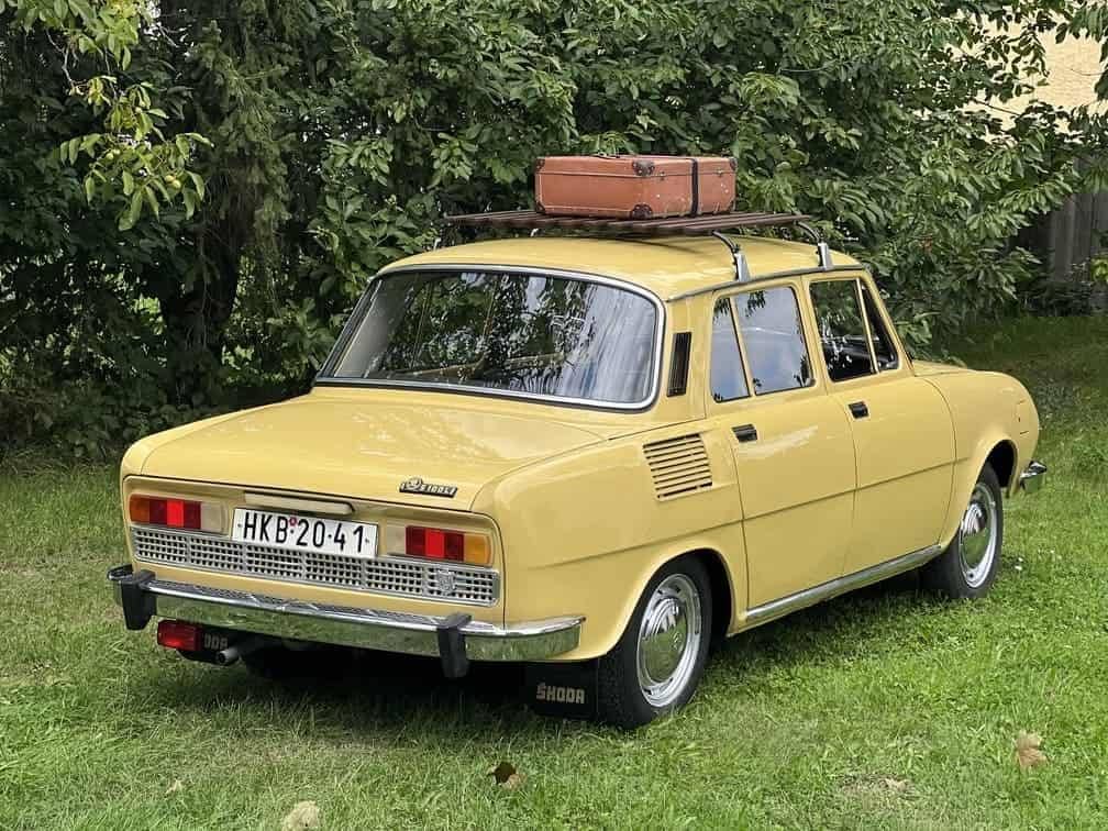Aukce Retro Garáž Praha Letňany říjen 2022