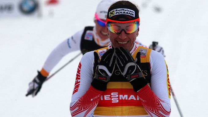 Martin Johnsrud Sundby, nejlepší běžkař sezony, se postavil za polskou kolegyni. Letošní Tour de Ski je podle něj parodií a Kowalczyková (na snímku) má koule, že se rozhodla odstoupit.