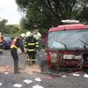 Nehoda autobusu, kamionu a osobního auta