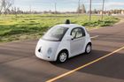 Google sestrojil auto budoucnosti. Nemá volant a jezdí samo