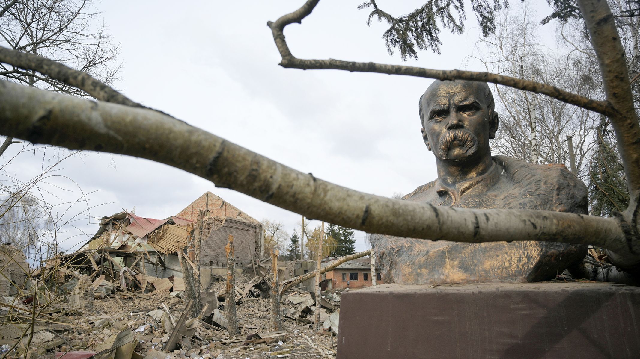 Foto / Kyjevská oblast / Bombardování / Ukrajina / 4. 3. 2022