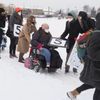 Klárov 2 - demonstrace - pátý stupeň, postižení, handicapovaní, vozíčkáři, sníh, zima