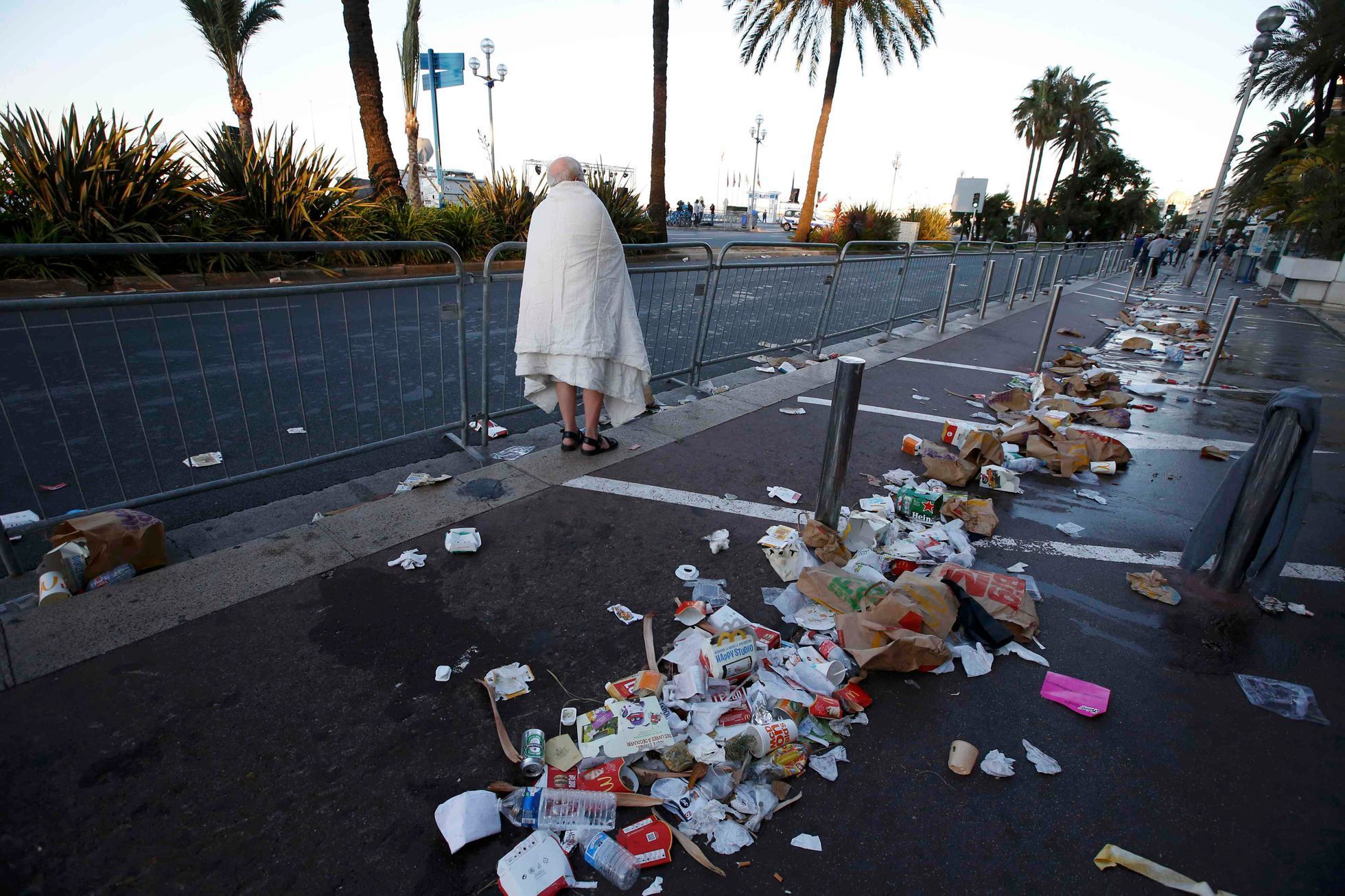 Útoky v Nice - den poté