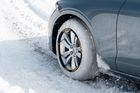 Textil proti oceli: Test sněhových řetězů přinesl překvapení, zvítězily nejlevnější