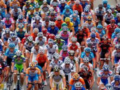 Peloton jezdců včetně Romana Kreuzigera se v šesté etapě Tour de France držel pohromadě.