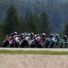 Závodní pole při Grand Prix České republiky třídy Moto3 v Brně 2020