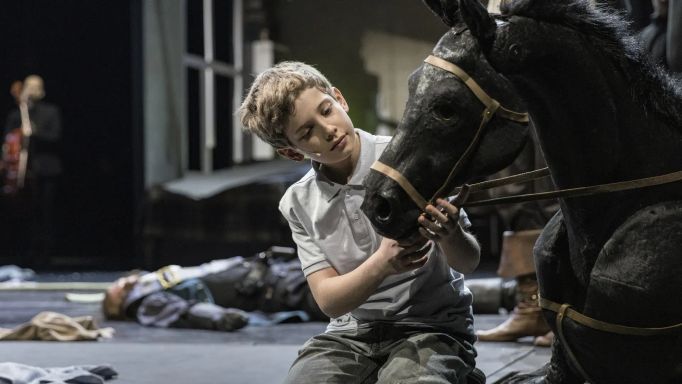 Z inscenace Dmitrije Krymova Tři mušketýři a já.