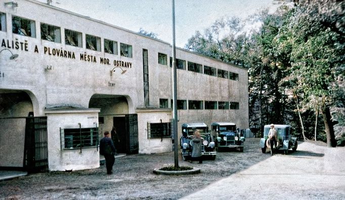 Koupaliště a plovárna, Moravská Ostrava, nedatovaný snímek