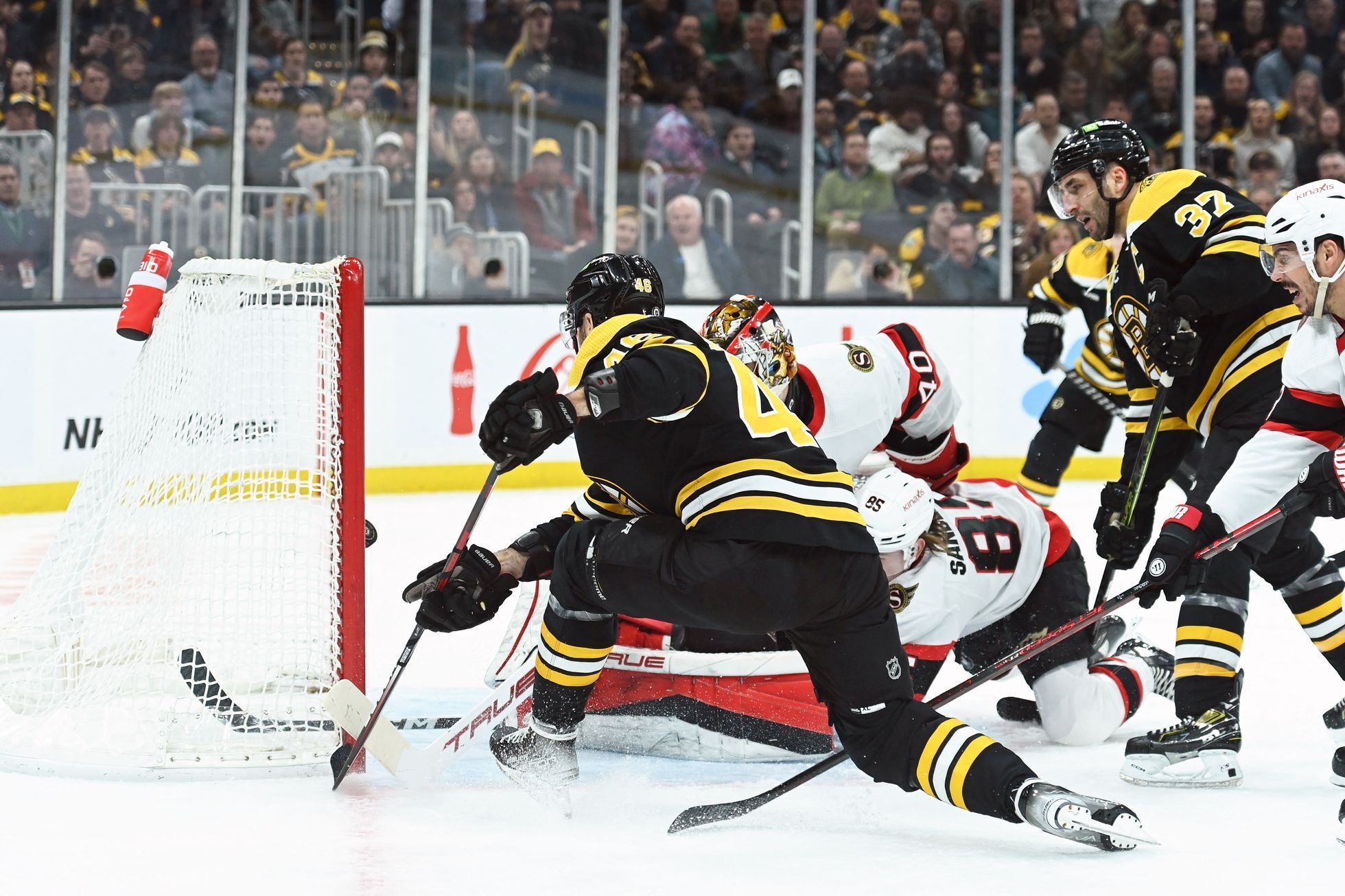 NHL: Ottawa Senators at Boston Bruins