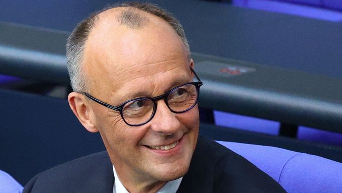 Friedrich Merz se stal desátým kancléřem spolkové republiky.
