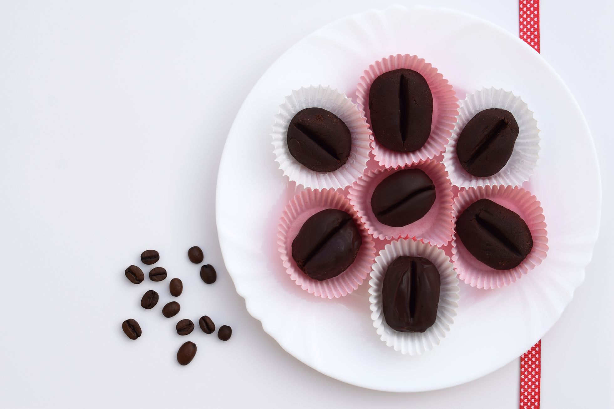 kavova zrna, cukrovi, zena