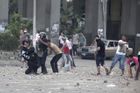 Egypt počítá po útoku policie mrtvé. Jsou jich desítky