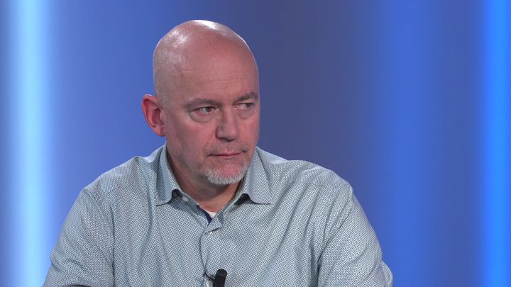 Složit, zkopat, poplivat. Ve třídě nic divného, školy šikanu i kryjí, varuje expert