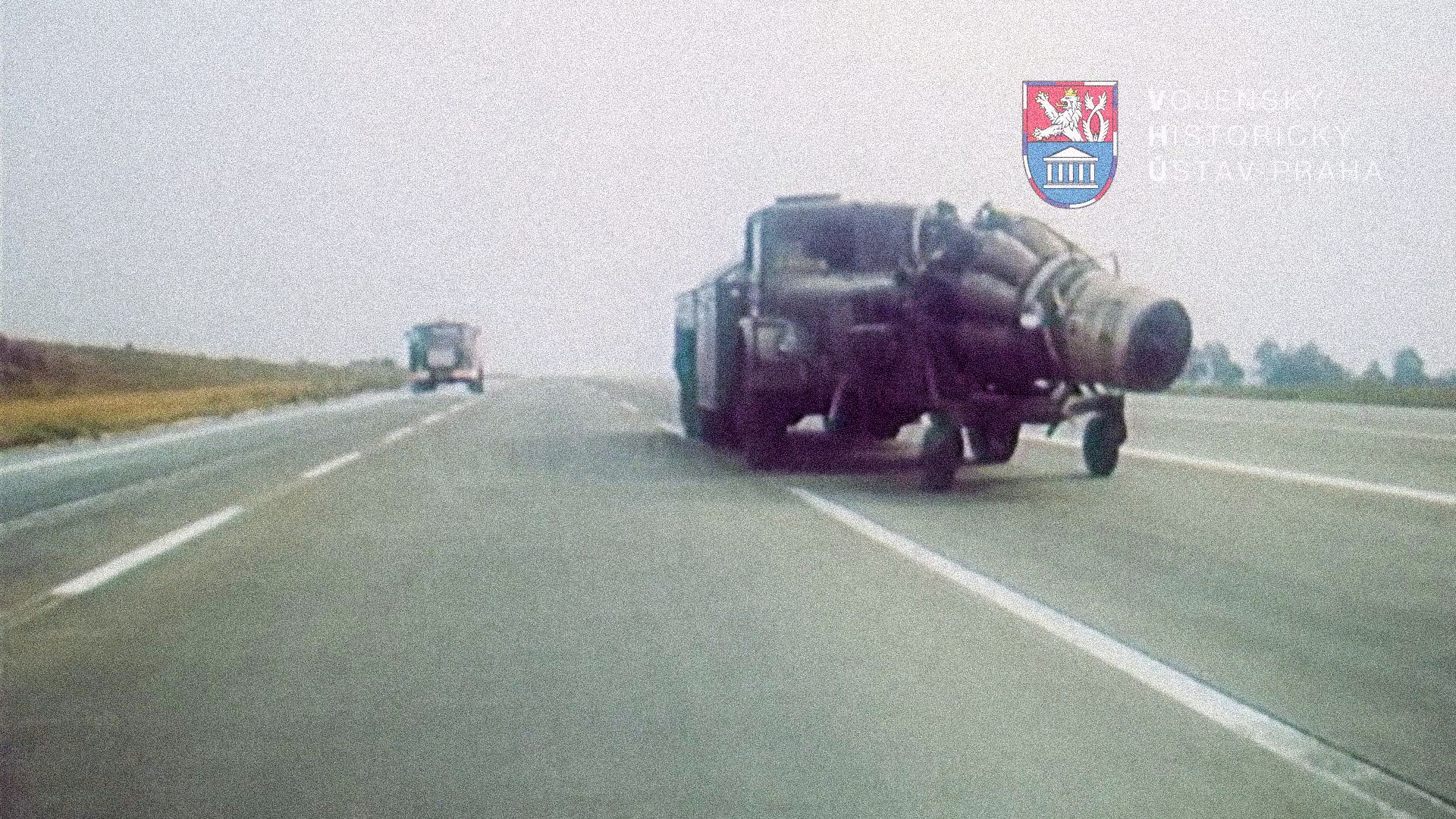 Film, Dálnice, Dálnice D1, Československý armádní film, přistávací plocha, Auto, historie