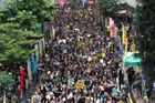 Správkyně Hongkongu chce jednat s "pokojnými" demonstranty. Ti to odmítli
