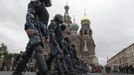 Policie během opozičních protestů v St. Petersburgu, 15. září 2012