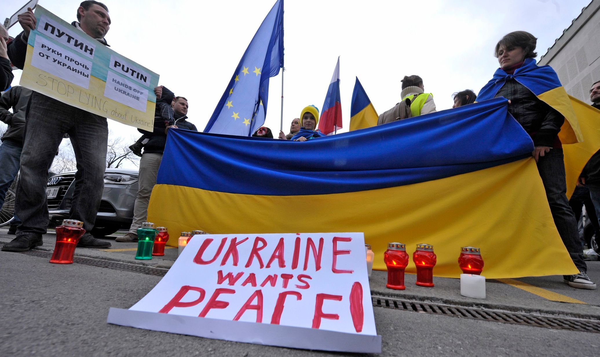 Ukrajina - Krym - Slovinsko - protesty ukrajinské komunity 5. 3. 2014