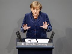 Kancléřka Merkelová a její CDU procházejí složitým obdobím, konjunktura může ale straně napomoci.