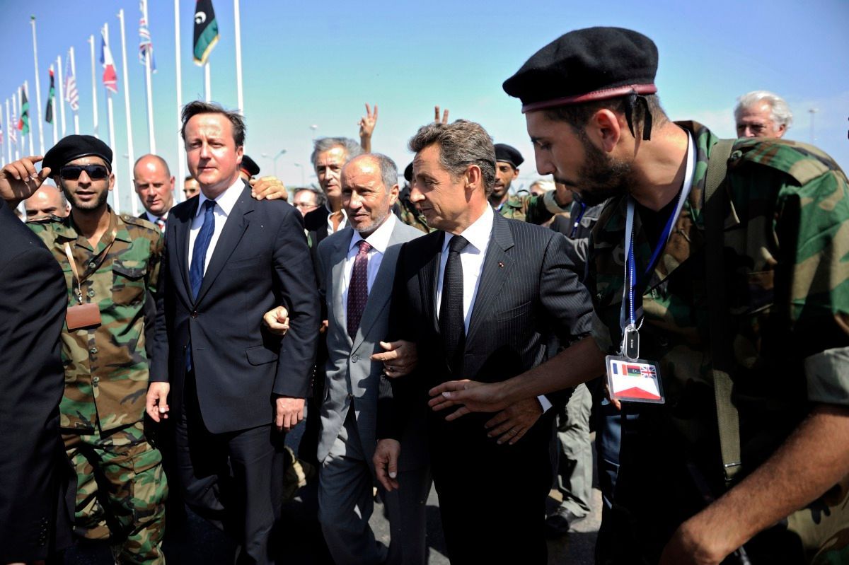 Cameron a Sarkozy v Libyi