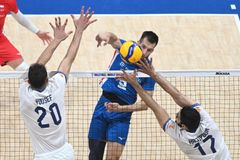 V slzách ukončil reprezentační kariéru. Už toho mám dost, líčí kapitán volejbalistů