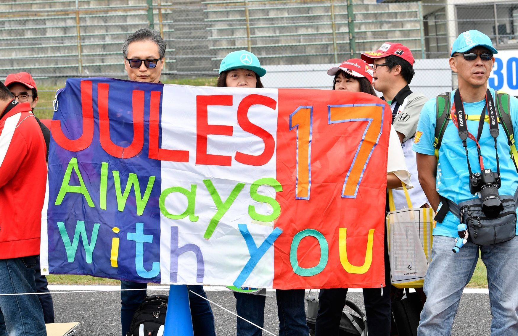 F1, VC Japonska: fanoušci - Jules Bianchi
