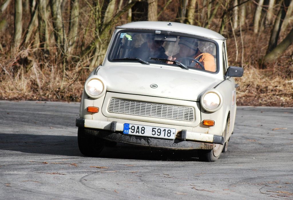 Zimní veteránská rally na Kokořínsku