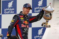 Formuli 1 v Bahrajnu suverénně vyhrál Vettel