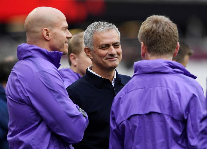 Soccer Football - Premier League - West Ham United v Tottenham Hotspur - London Stadium, London, Britain - November 23, 2019  Tottenham Hotspur manager Jose Mourinho befo