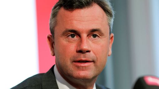 Norbert Hofer se o post rakouského prezidenta uchází coby kandidát Svobodných.