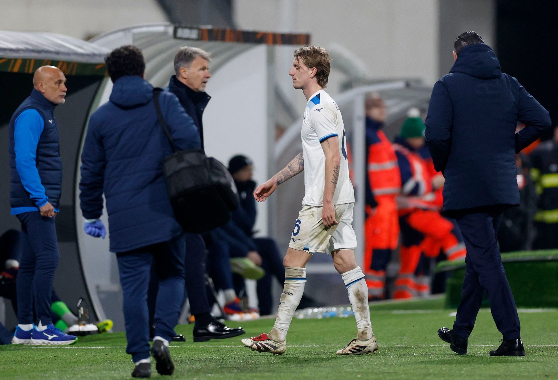 Vyloučený Nicolo Rovella v zápase EL Viktora Plzeň - Lazio