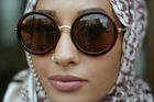Muslimka v reklamě H&M? Jen marketing, transvestita už nikoho nedojme, říká odbornice