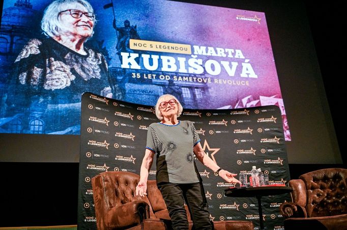 Zpěvačka Marta Kubišová na akci Noc s legendou v pražském kině Lucerna.