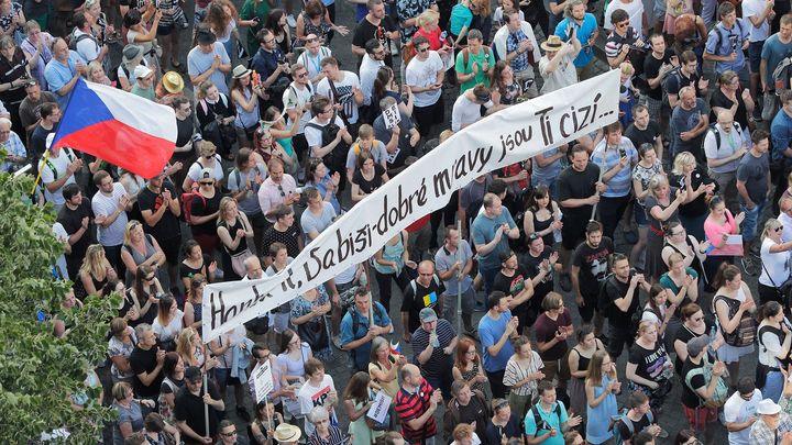 Živě: Česko čeká největší demonstrace od roku 1989. Protestům nerozumím, říká Babiš