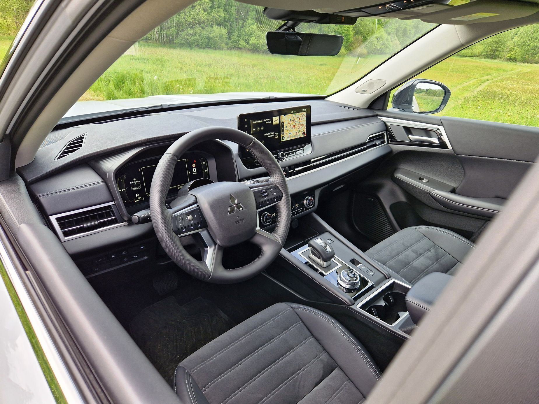 Mitsubishi Outlander PHEV test