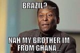 "Brazílie? Ne ne, já jsem z Ghany," říká slavný Pelé v dalším internetovém fórku.