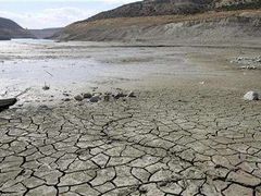 Musíme zamezit suchům, které oteplování způsobí, říká OECD