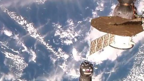 Padl vesmírný rekord. Ruská loď dorazila na kosmickou stanici za necelé 4 hodiny