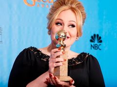 Adele si přijela do Beverly Hills pro sošku za titulní píseň bondovky Skyfall