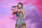 Význam a inspirace textů Taylor Swift. Česky vychází kniha o úspěšné zpěvačce