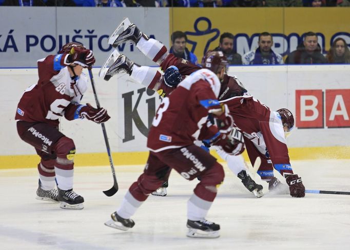 TELH, Plzeň-Sparta: Lukáš Cingeľ ve vzduchu