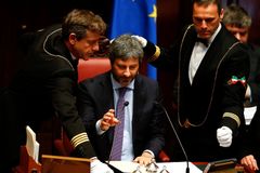 Itálie má šéfy obou parlamentních komor. Senát poprvé povede žena, sněmovnu Roberto Fico