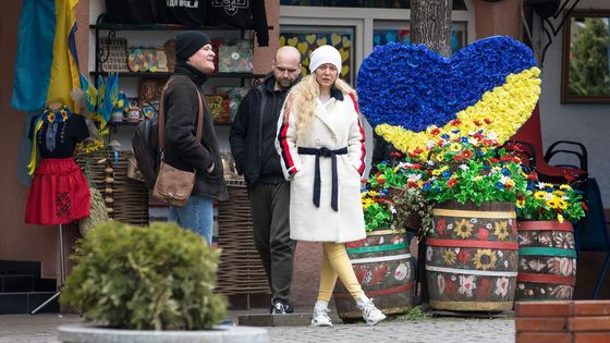 Foto: Jelení guláš pro běžence. Jak v Orbánově zemi pomáhají prchajícím Ukrajincům