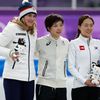 Karolína Erbanová,  I Sang-hwa, Nao Kodairaová  po závodě na 500 m na ZOH 2018