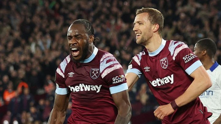 West Ham se modlí za Antonia. Spoluhráč Součka a Coufala měl dopravní nehodu; Zdroj foto: Reuters