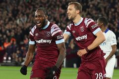 West Ham se modlí za Antonia. Spoluhráč Součka a Coufala měl dopravní nehodu