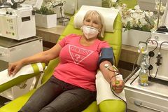 Darování krevní plazmy jako koníček. Začala kvůli nemocnému batoleti, už byla 112krát